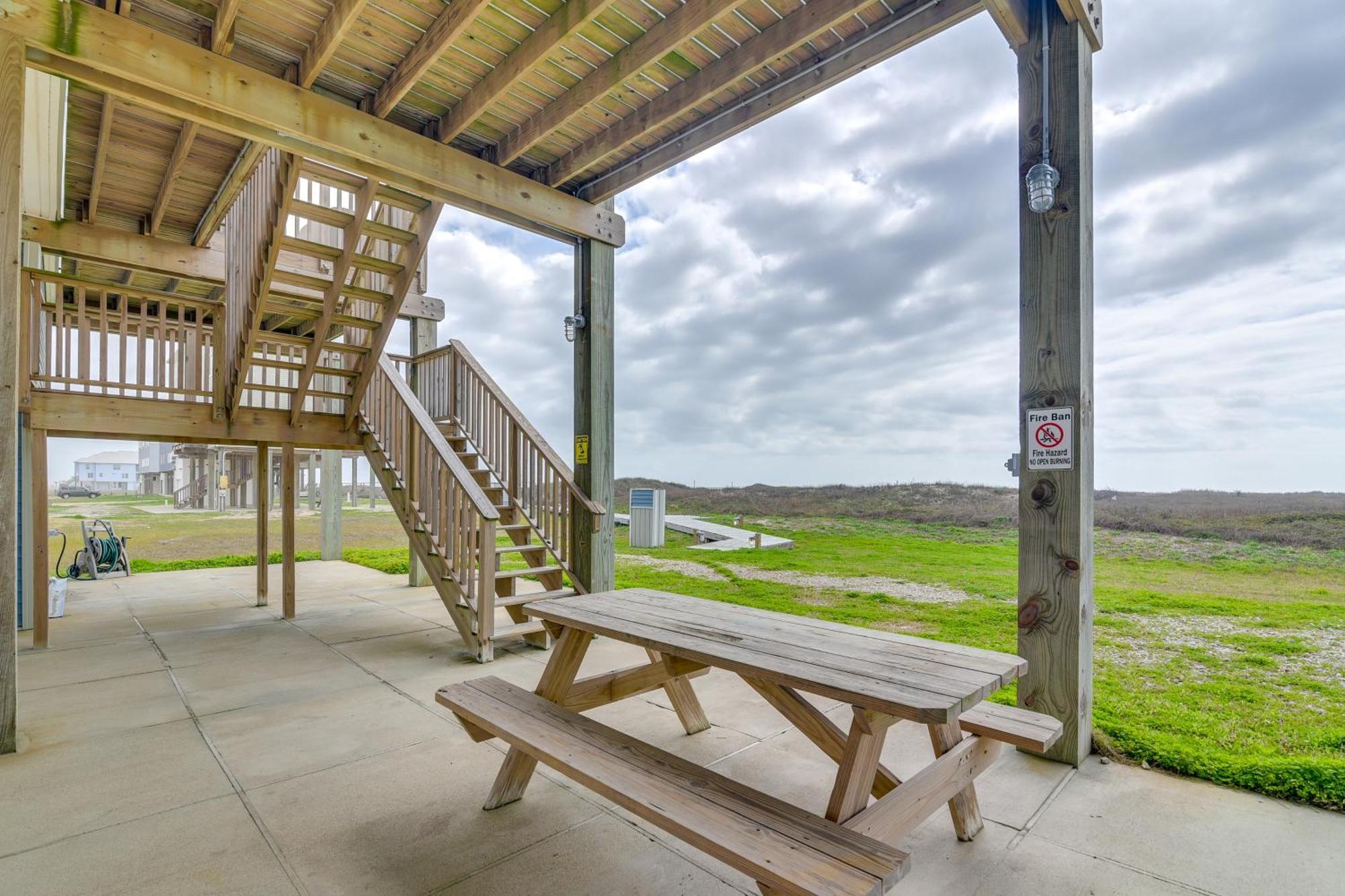Ocean-View Surfside Home With Boardwalk To Beach! Surfside Beach Zewnętrze zdjęcie